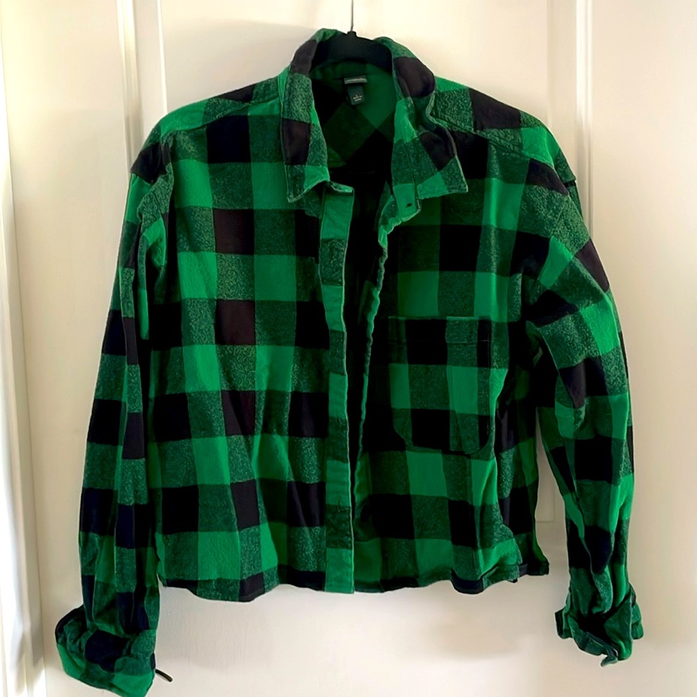 Wild fable cropped plaid shacket size large